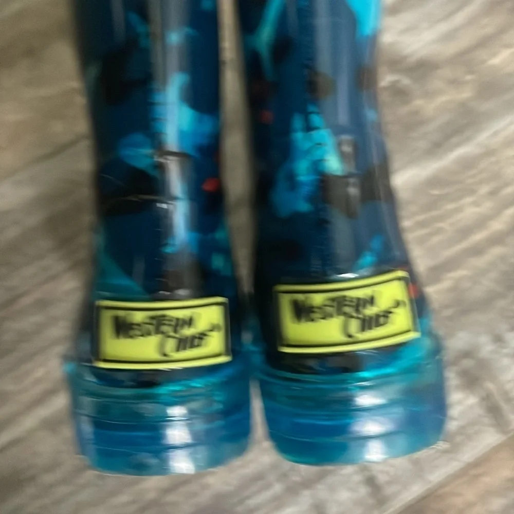 Western Chief Shark Camo Light Up Rainboots Size 7 Blue